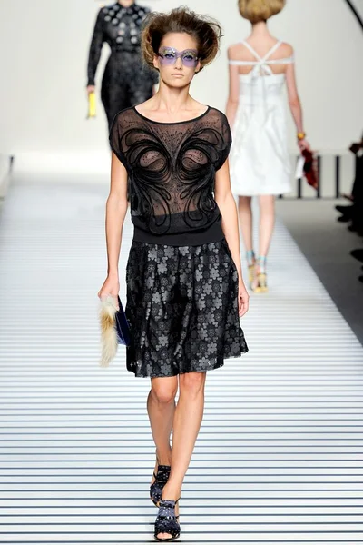 Look 39